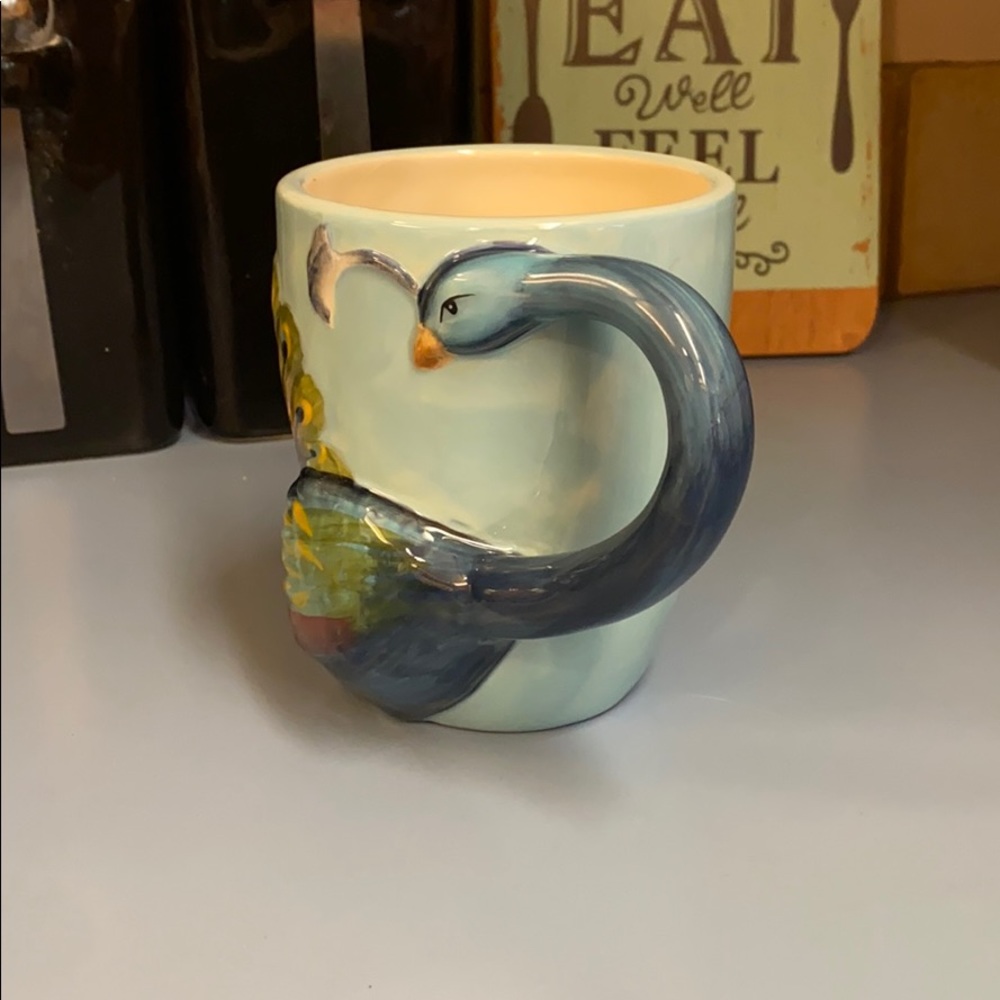 ๐SOLD๐ Vintage Peacock Mug ๐ฆ - Picture 2 of 4